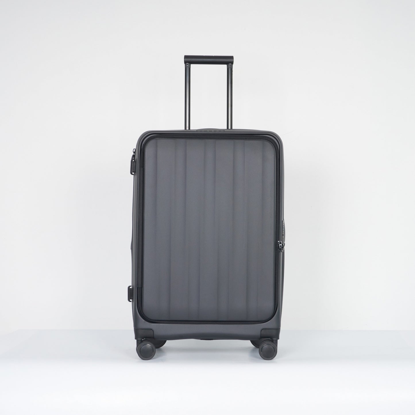 Verage Greenwich II 30" Large Hardside Expandable Spinner Luggage