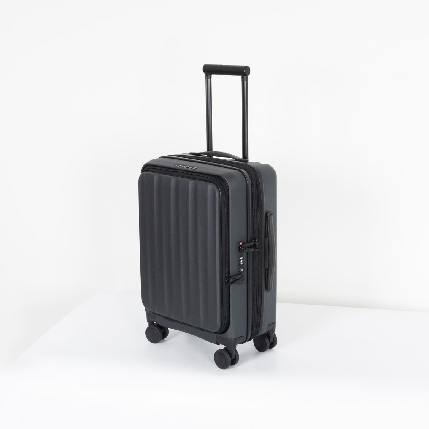 Verage Greenwich II 20" Carry-on Hardside Expandable Spinner Luggage